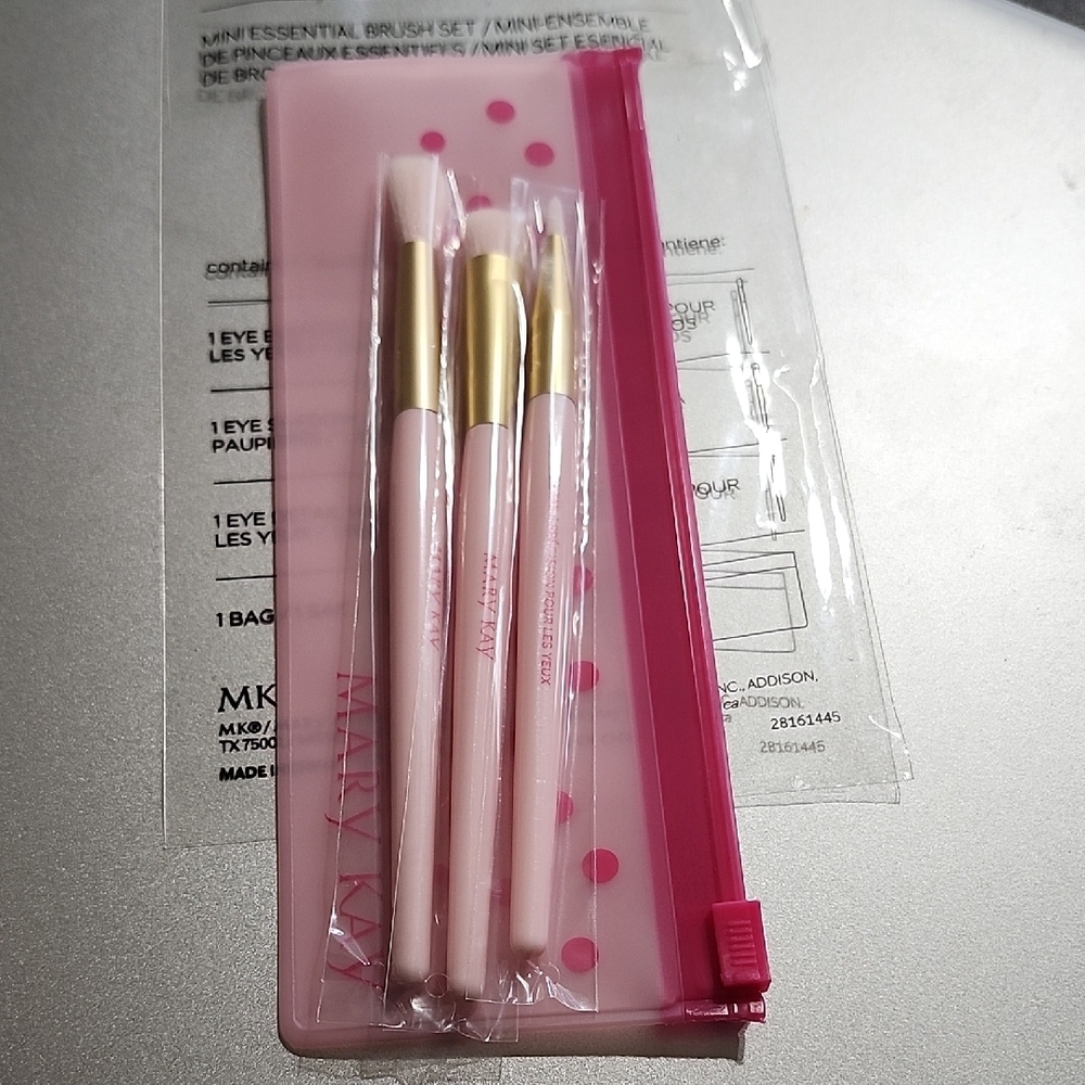 Pink Makeup Mini Essential Brush Set with Pouch Eye Blender Shadow Detail
